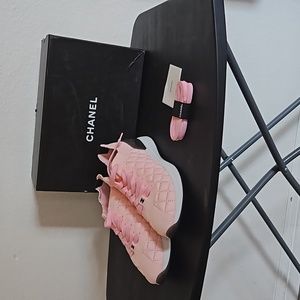 Chanel 2020 size 10/41